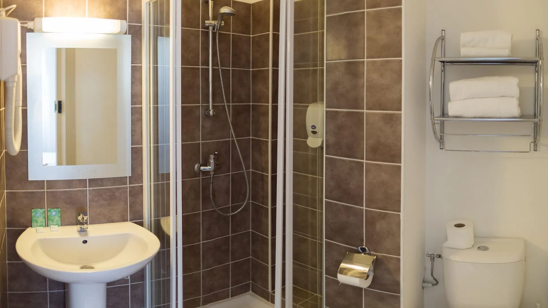 Hotel Esperanto Cannes 2*,